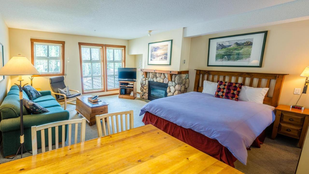 Holiday Home Sun Peaks Εξωτερικό φωτογραφία